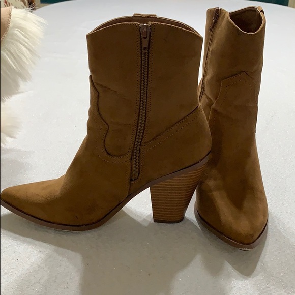 JustFab Cassidy Cowgirl Booties - 9 - Picture 2 of 4